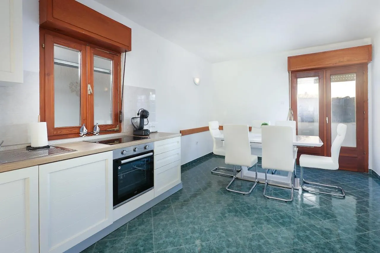 Apartments Villa Bernarda Silo