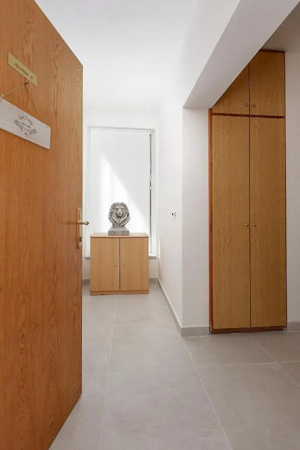 Apartments Villa Bernarda Silo