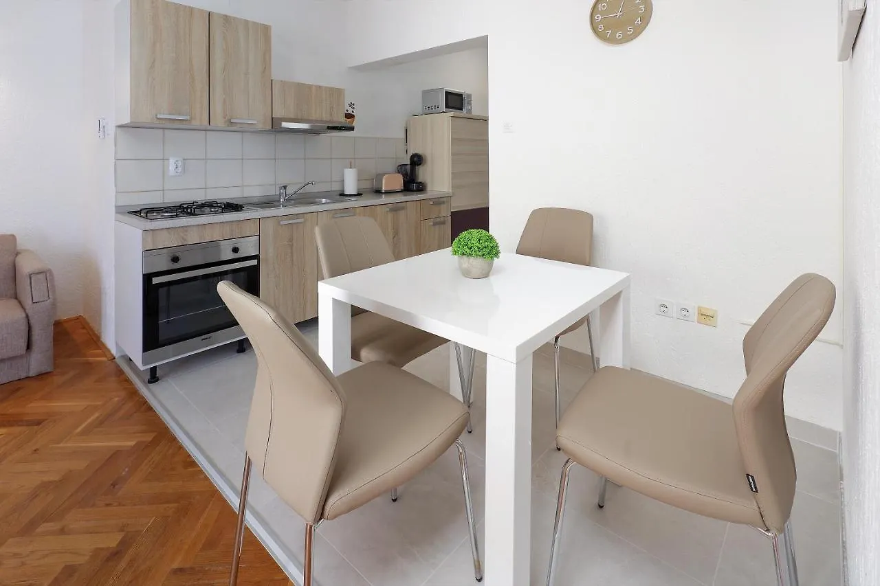 Apartments Villa Bernarda Silo