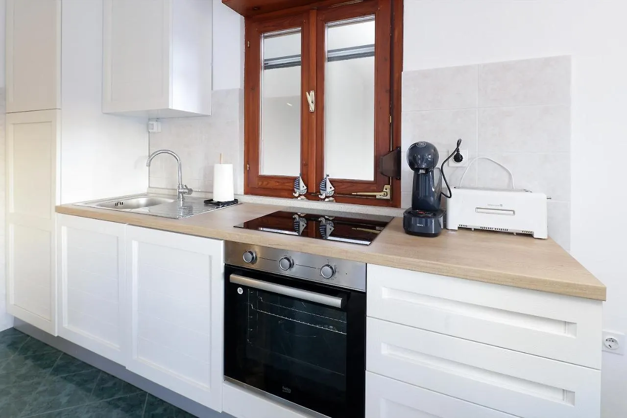 Apartments Villa Bernarda Šilo